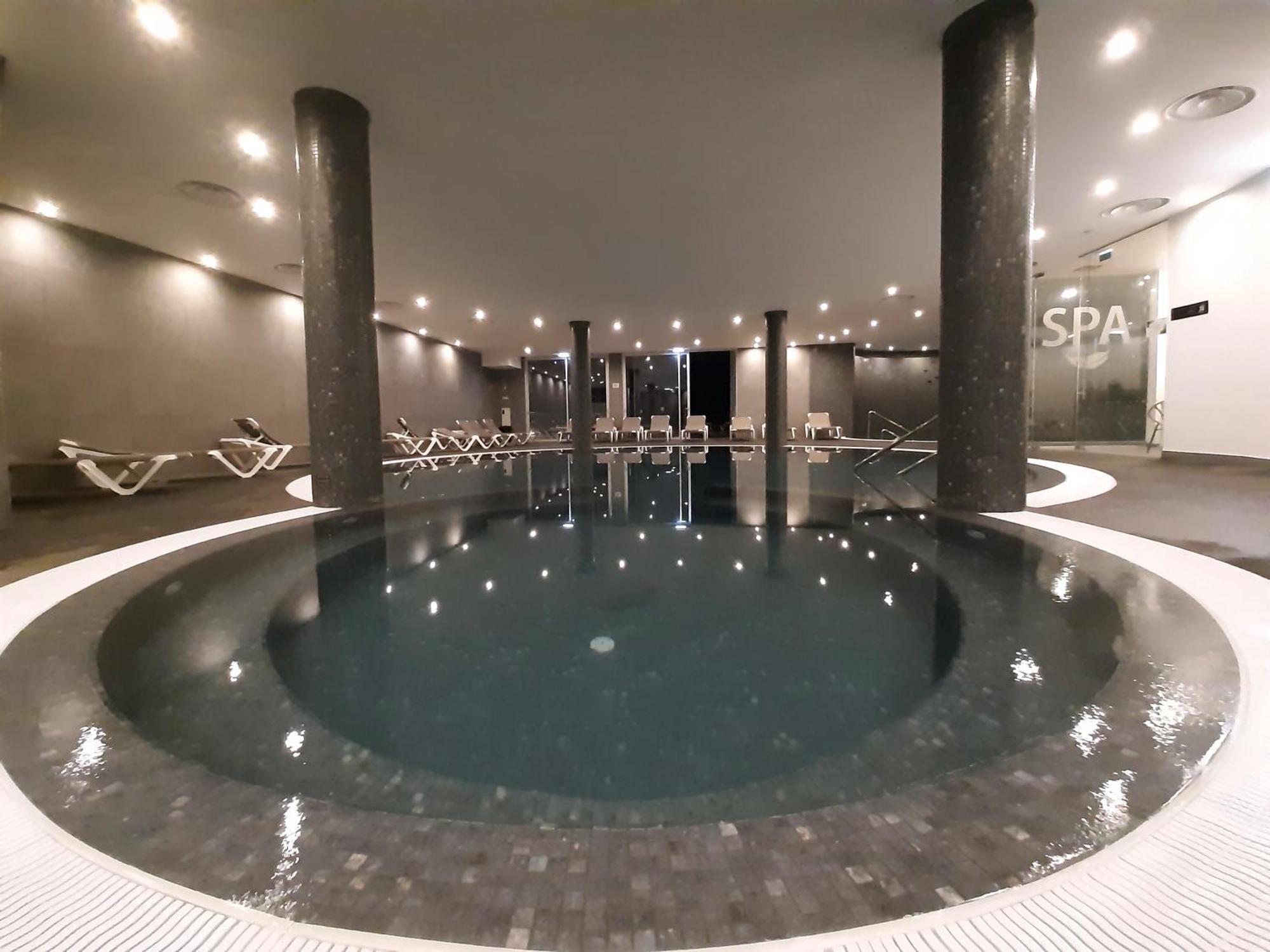 Hotel Royal Orchid كانيكو المظهر الخارجي الصورة
